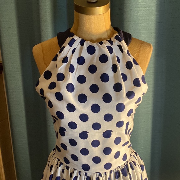 Queen of heartz dress size small - Picture 6 of 16